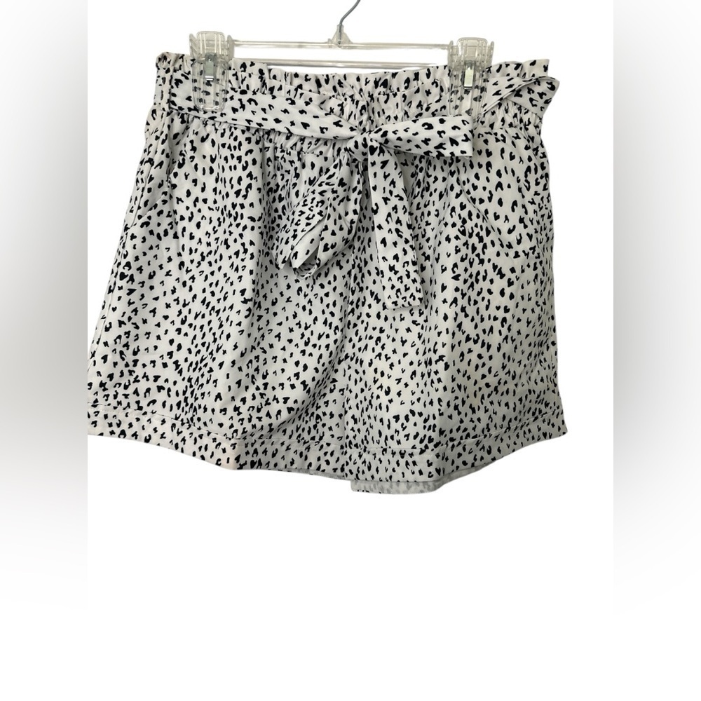 White and Black Polka Dot Shorts XL NWOT